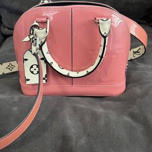 Louis Vuitton Alma bb
